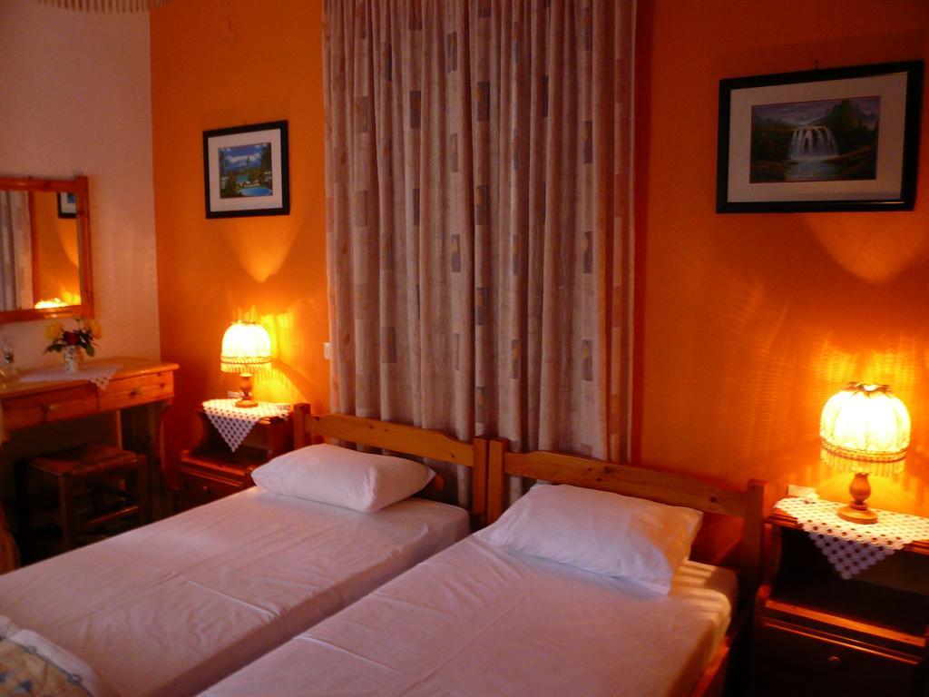 Liossis Rooms & Apartments Skopelos Habitación foto